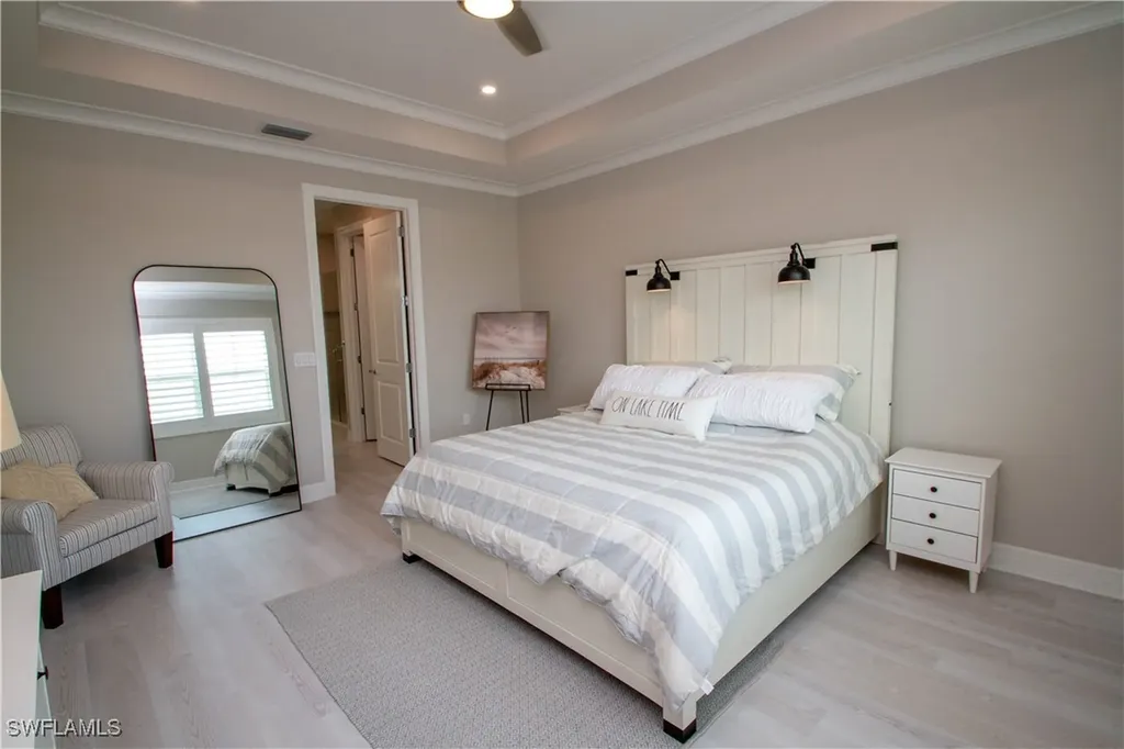 251 Indies Drive E Naples FL 34114