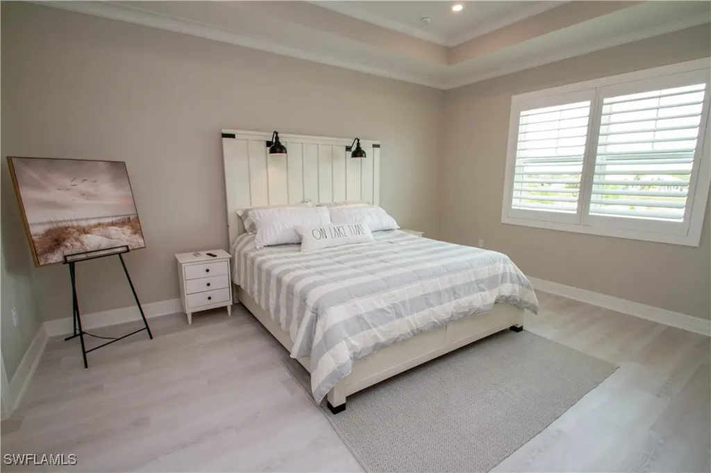 251 Indies Drive E Naples FL 34114