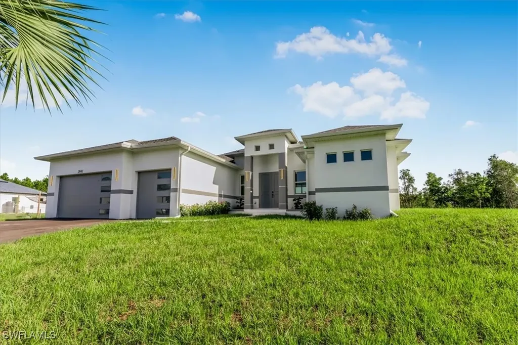 2941 37th Avenue NE Naples FL 34120