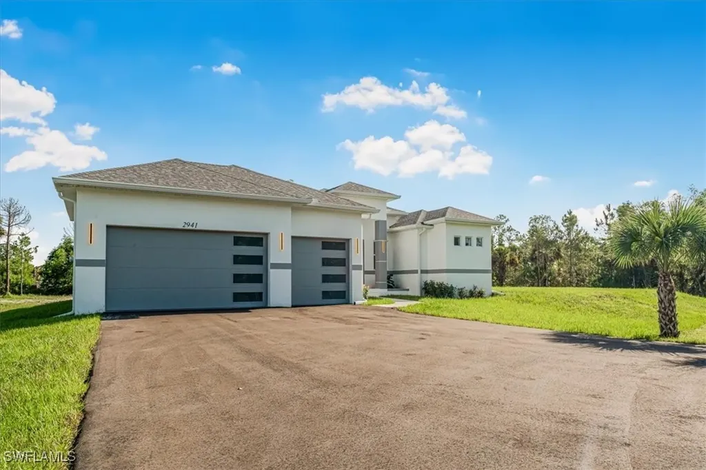 2941 37th Avenue NE Naples FL 34120