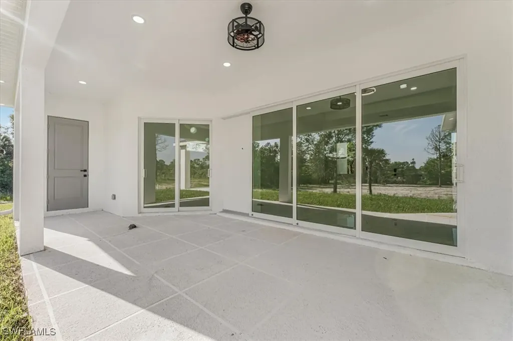 2941 37th Avenue NE Naples FL 34120