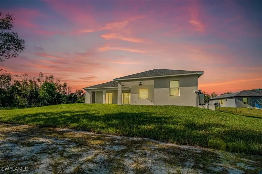 2941 37th Avenue NE Naples FL 34120