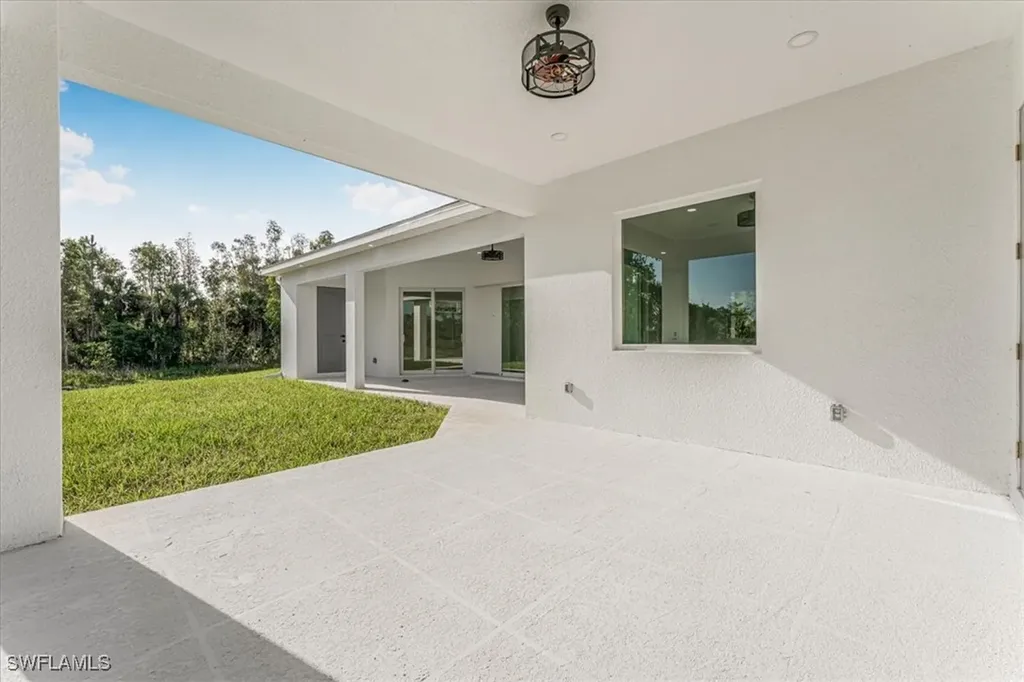 2941 37th Avenue NE Naples FL 34120