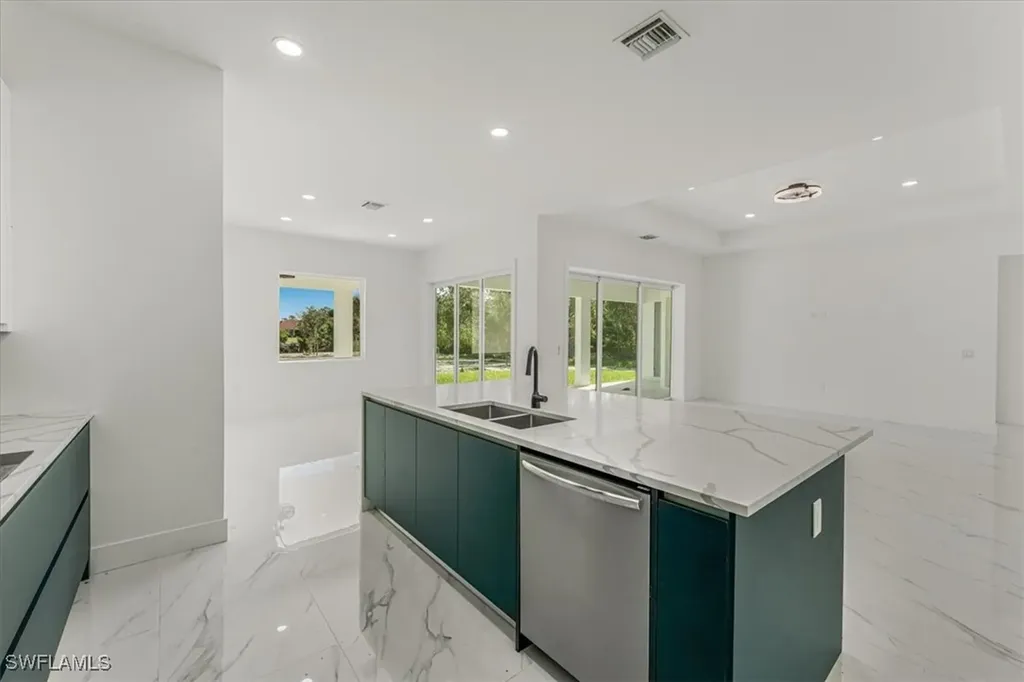 2941 37th Avenue NE Naples FL 34120