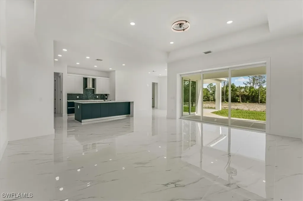 2941 37th Avenue NE Naples FL 34120