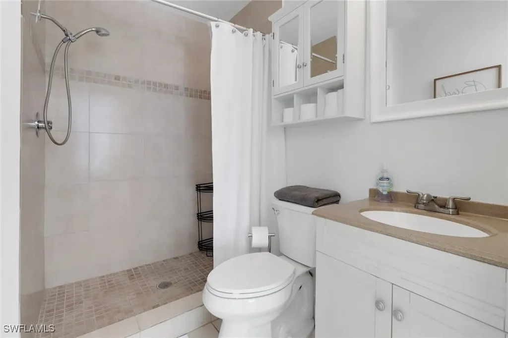 758 93rd Avenue N Naples FL 34108