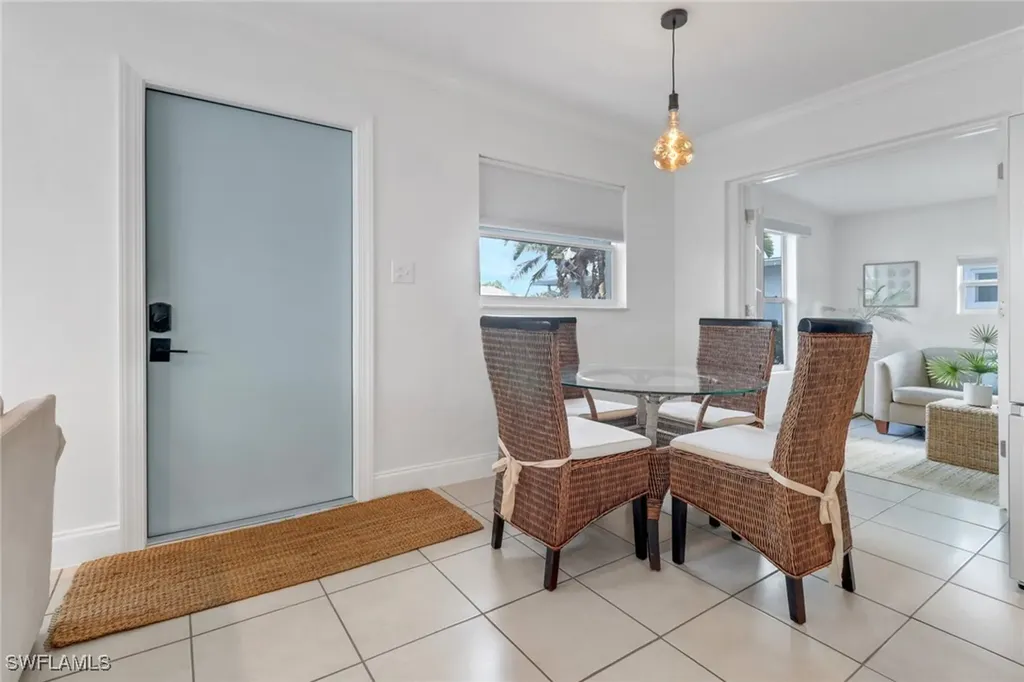 758 93rd Avenue N Naples FL 34108