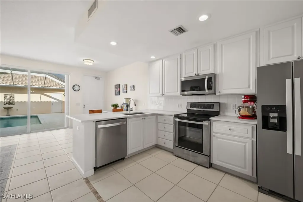 6072 Towncenter Circle Naples FL 34119