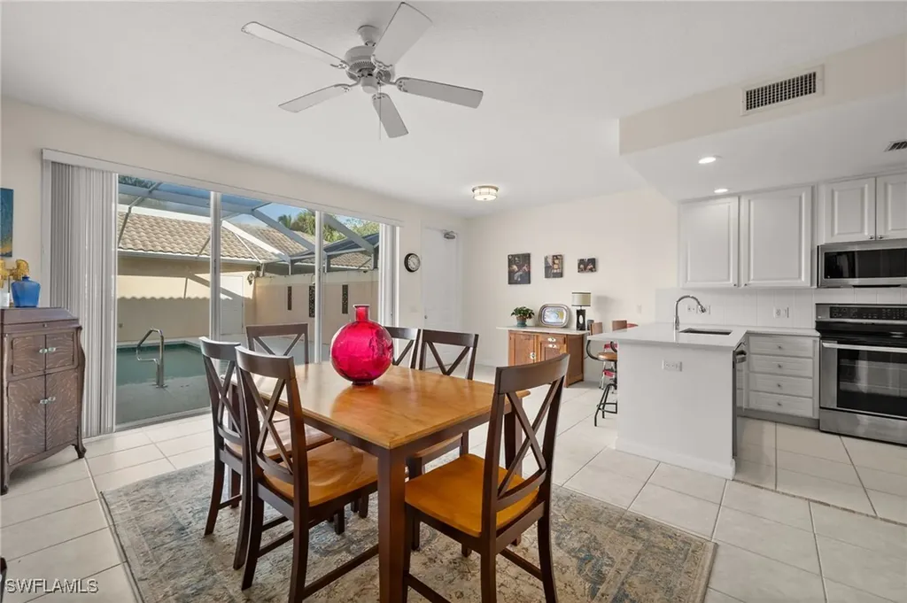 6072 Towncenter Circle Naples FL 34119