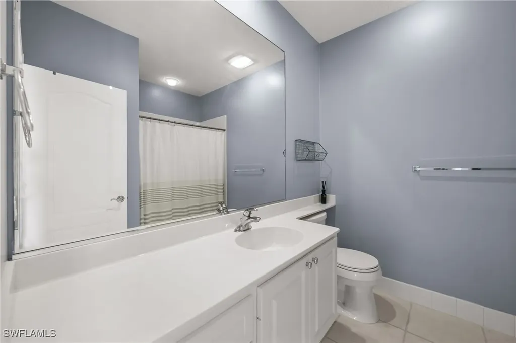 6072 Towncenter Circle Naples FL 34119