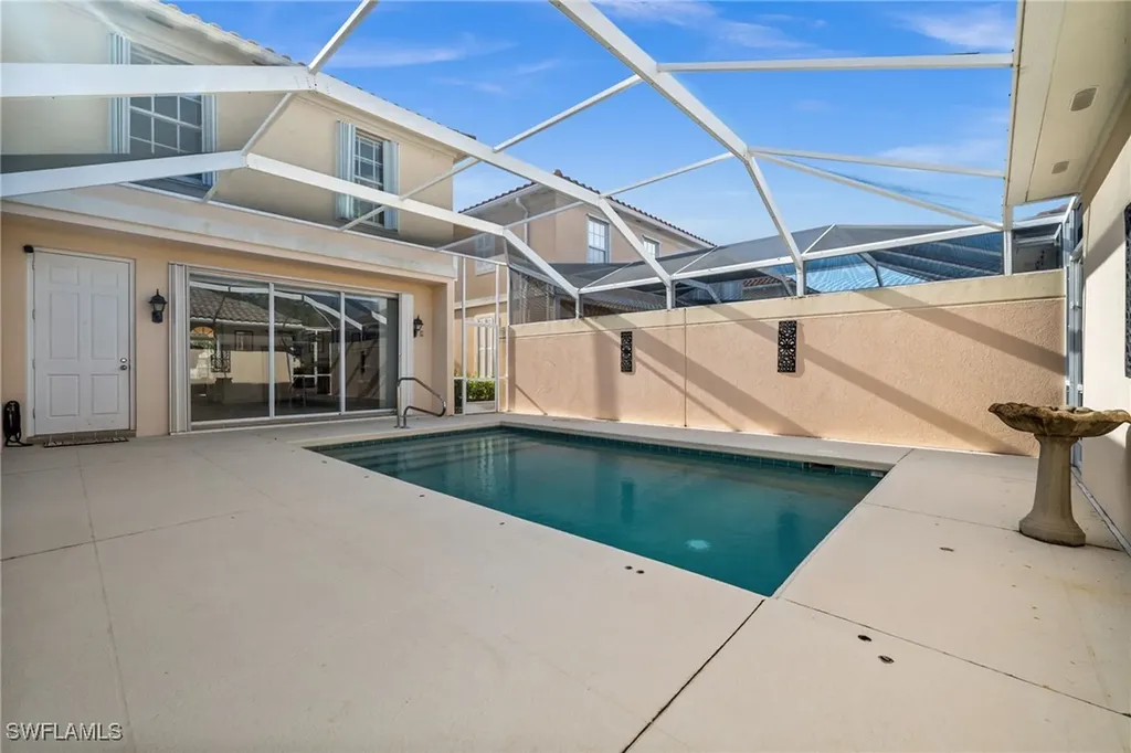 6072 Towncenter Circle Naples FL 34119