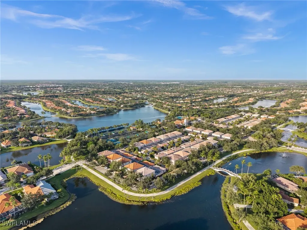 6072 Towncenter Circle Naples FL 34119
