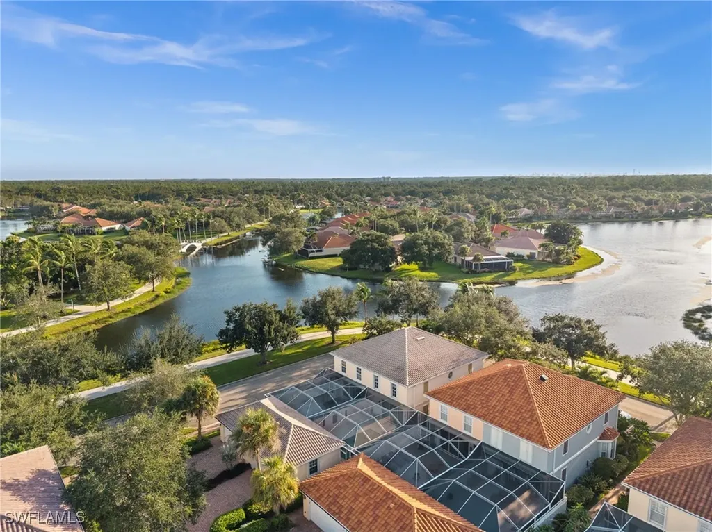 6072 Towncenter Circle Naples FL 34119