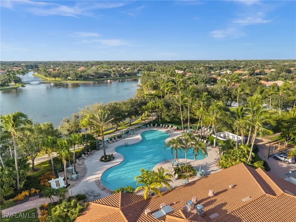 6072 Towncenter Circle Naples FL 34119