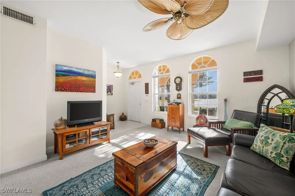 6072 Towncenter Circle Naples FL 34119