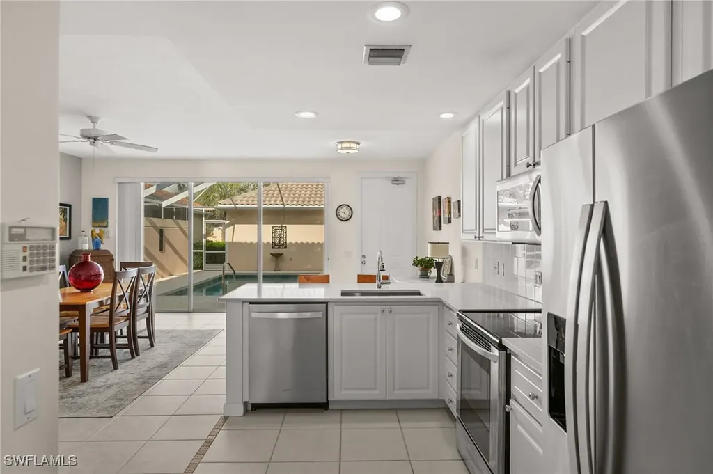 6072 Towncenter Circle Naples FL 34119