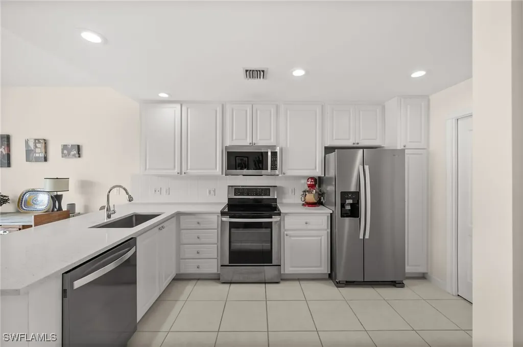 6072 Towncenter Circle Naples FL 34119