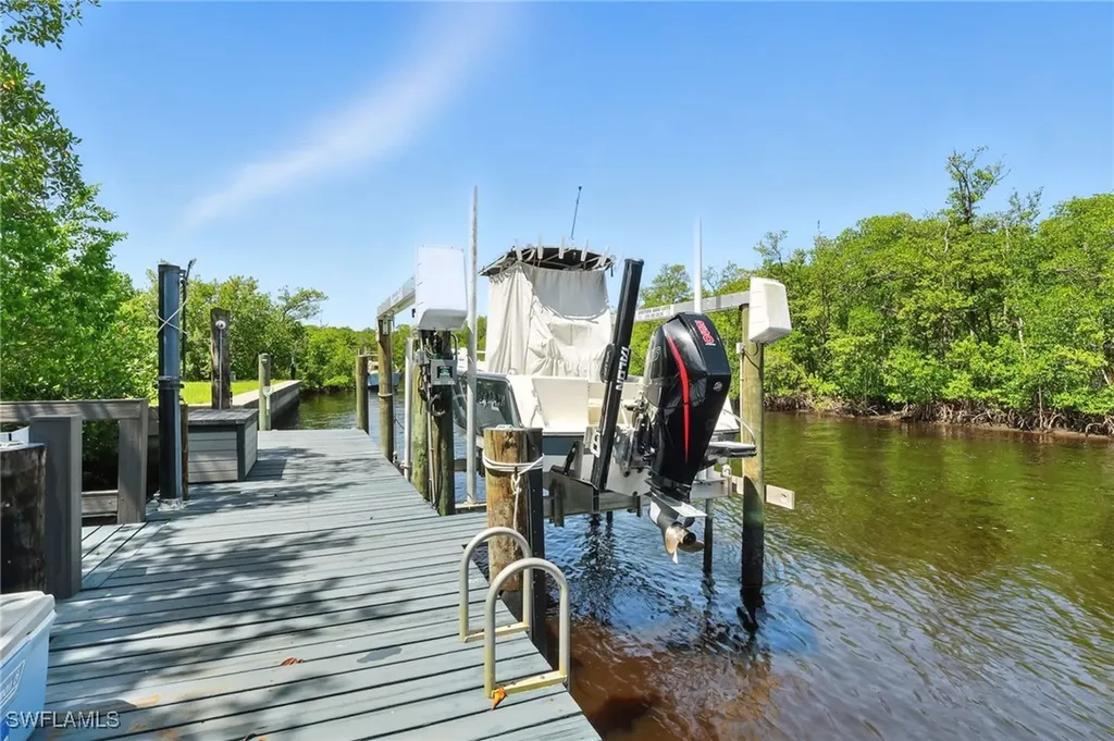 936 Panther Creek Lane Everglades City FL 34139