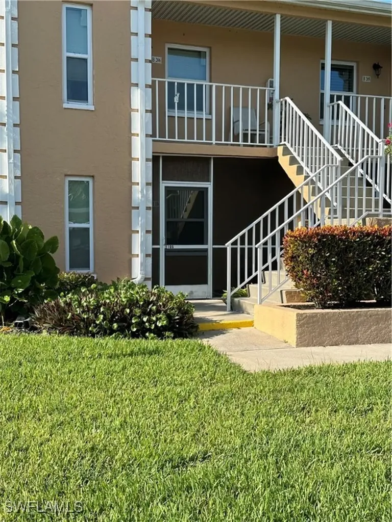 1950 W Crown Pointe Boulevard Naples FL 34112