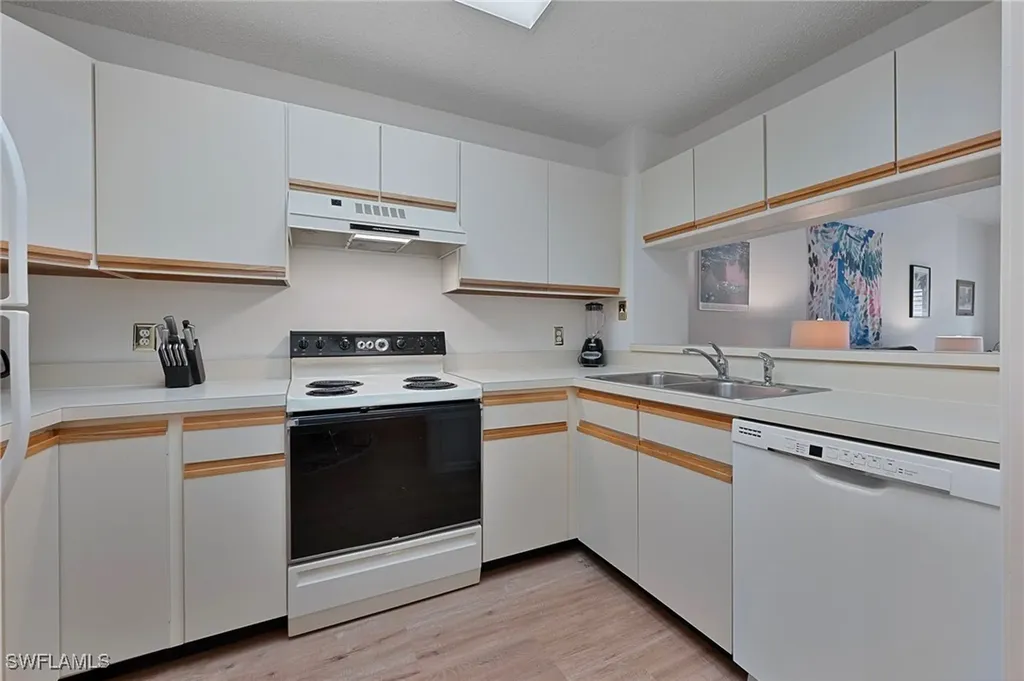 201 Arbor Lake Drive Naples FL 34110