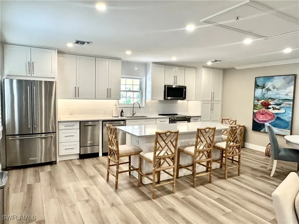 3483 Gulf Shore Boulevard N Naples FL 34103