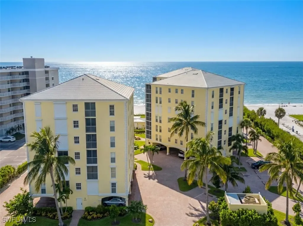 3483 Gulf Shore Boulevard N Naples FL 34103