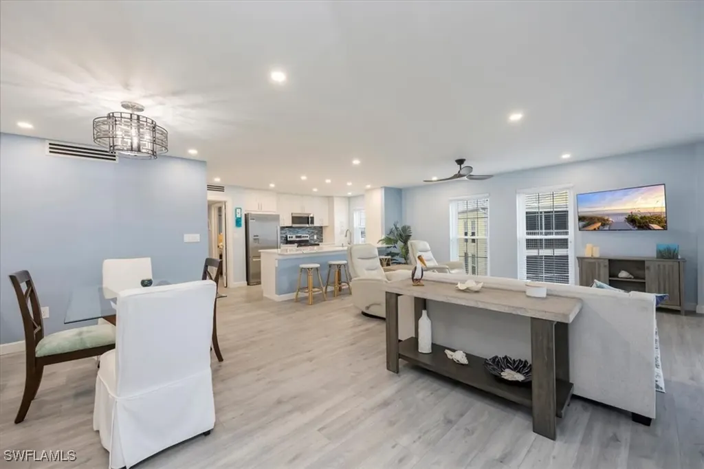 3483 Gulf Shore Boulevard N Naples FL 34103