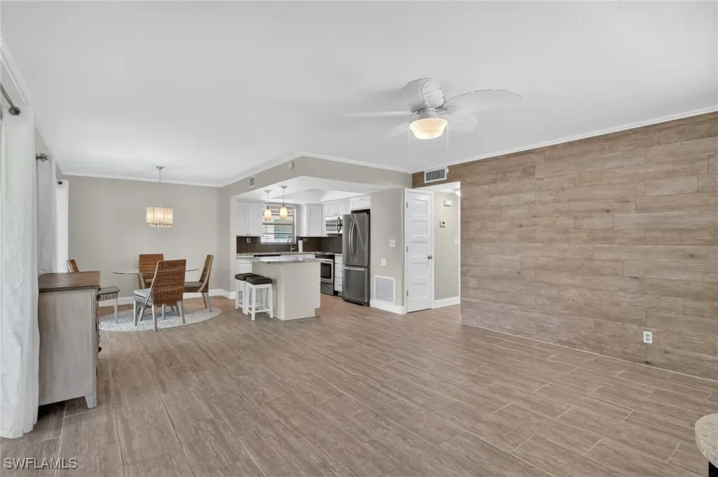 1549 Sandpiper Street Naples FL 34102