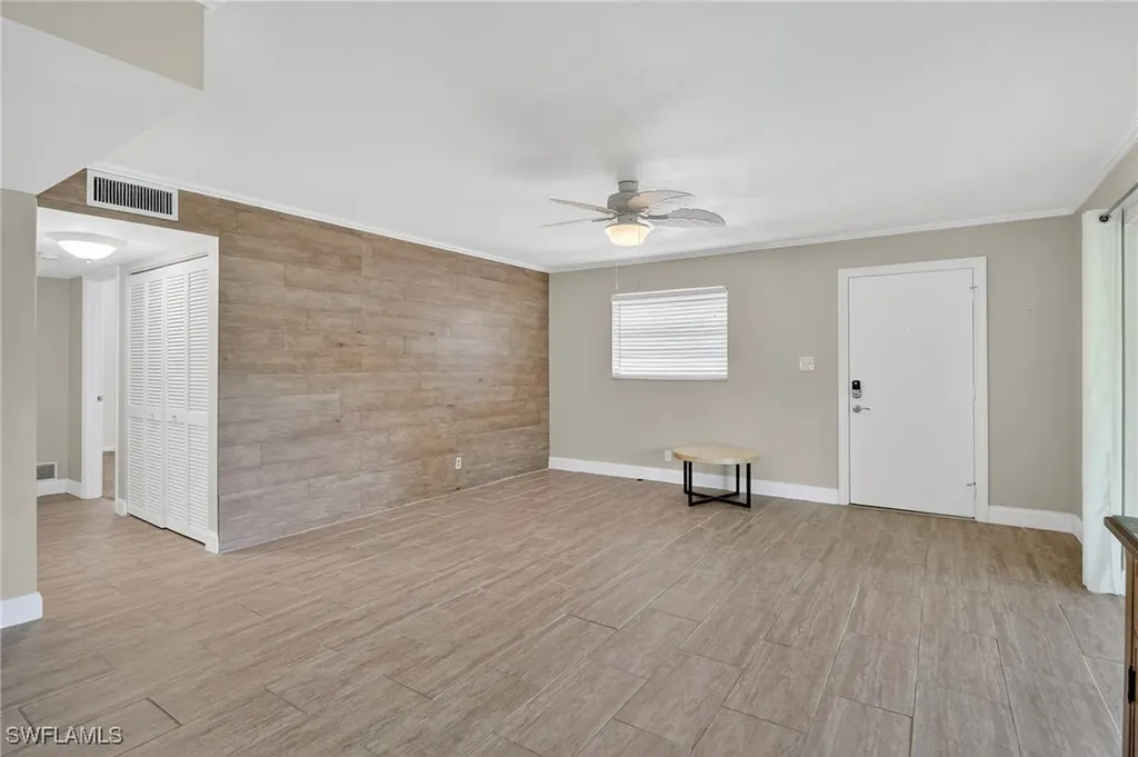 1549 Sandpiper Street Naples FL 34102