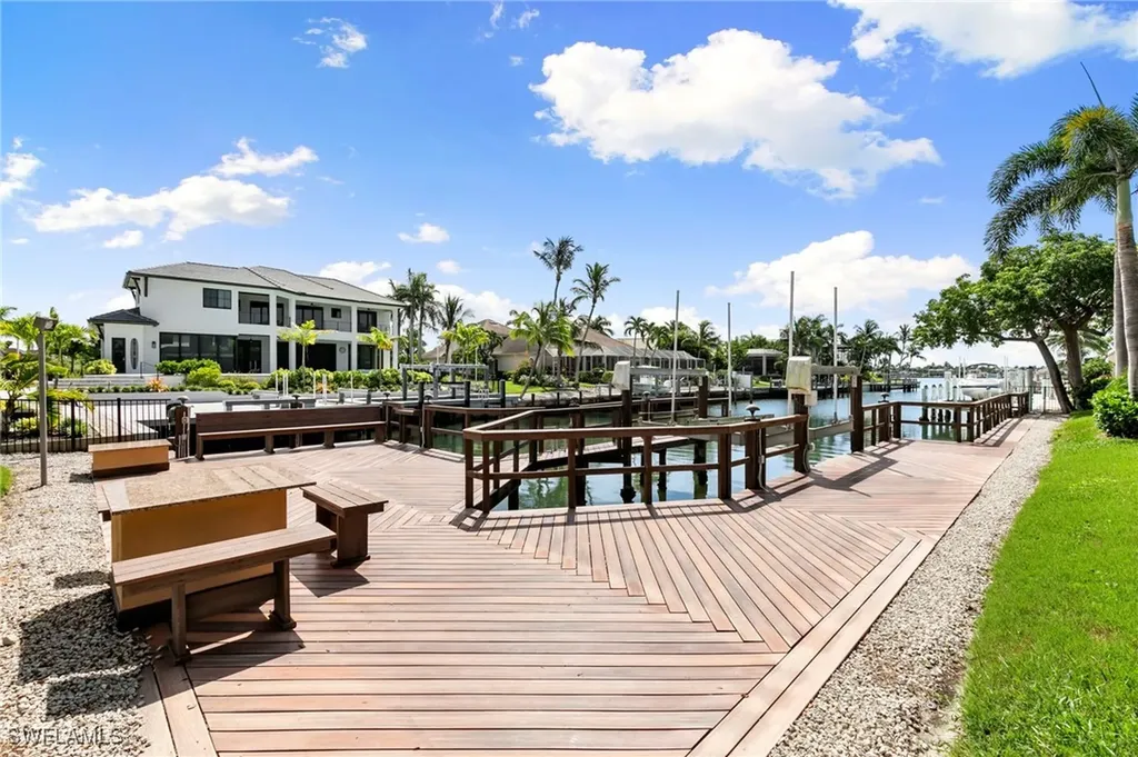 511 Alameda Court Marco Island FL 34145