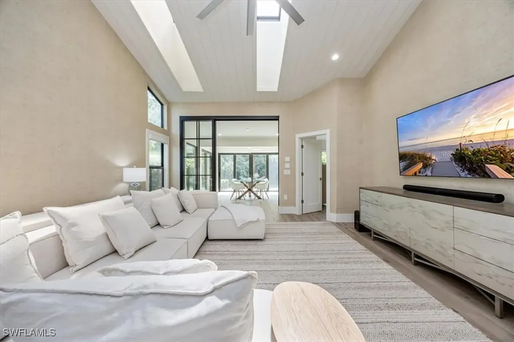 6626 Trident Way Naples FL 34108