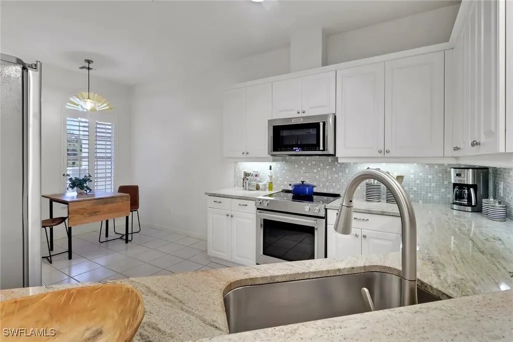 1590 Clermont Drive Naples FL 34109