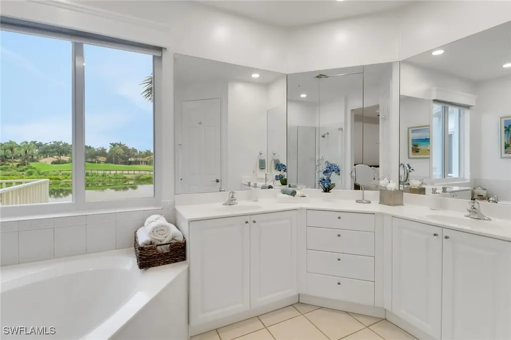 1590 Clermont Drive Naples FL 34109