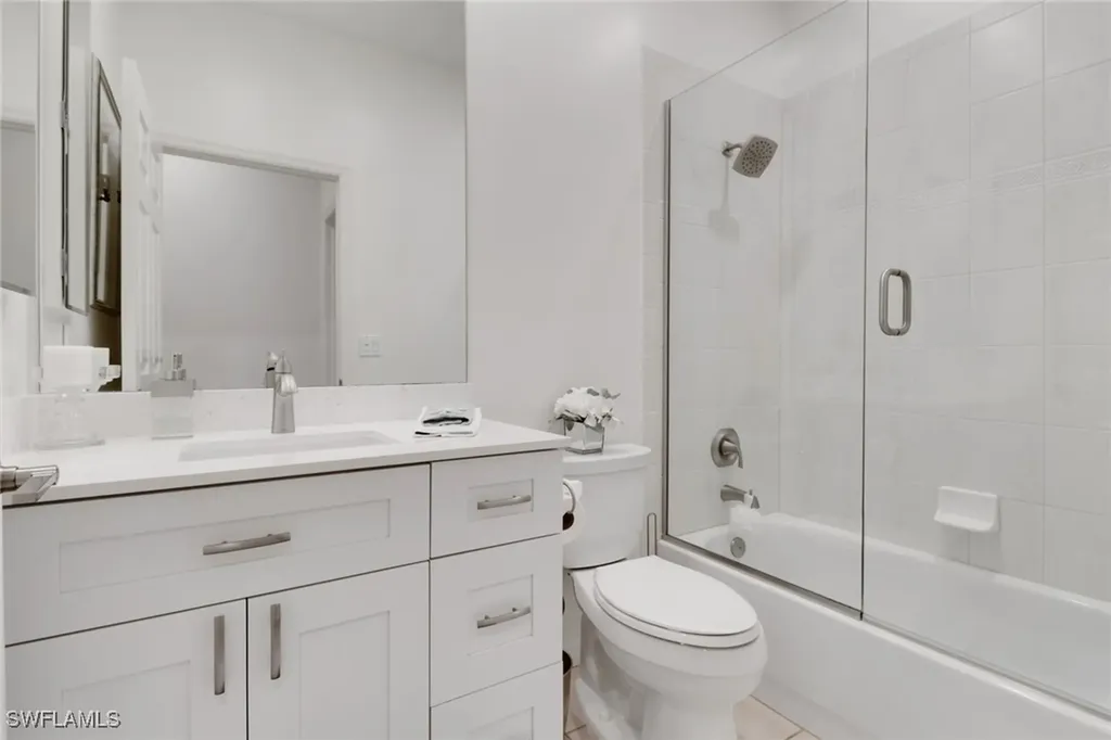 1590 Clermont Drive Naples FL 34109