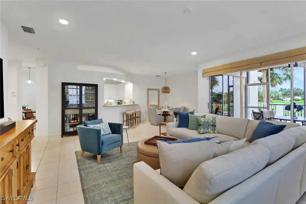 1590 Clermont Drive Naples FL 34109