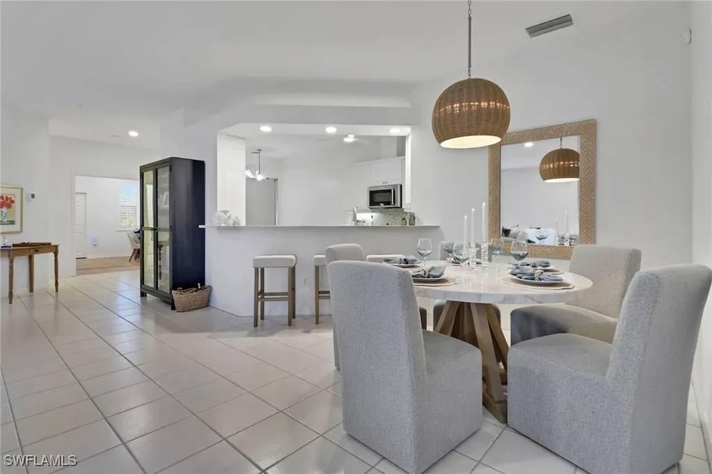 1590 Clermont Drive Naples FL 34109