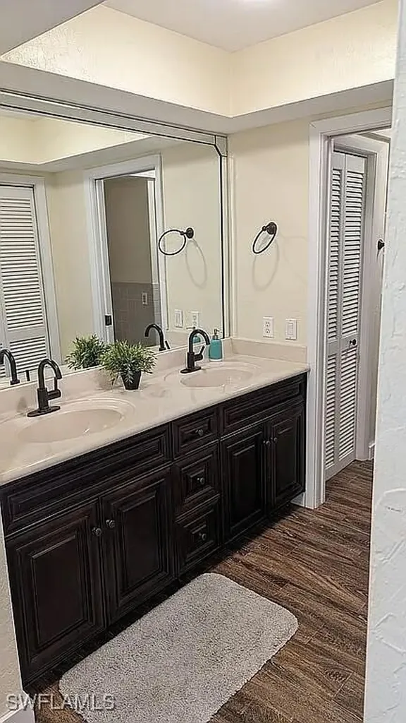 1800 Woodbine Court Marco Island FL 34145