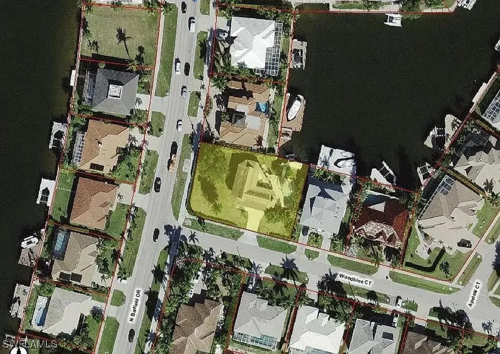 1800 Woodbine Court Marco Island FL 34145