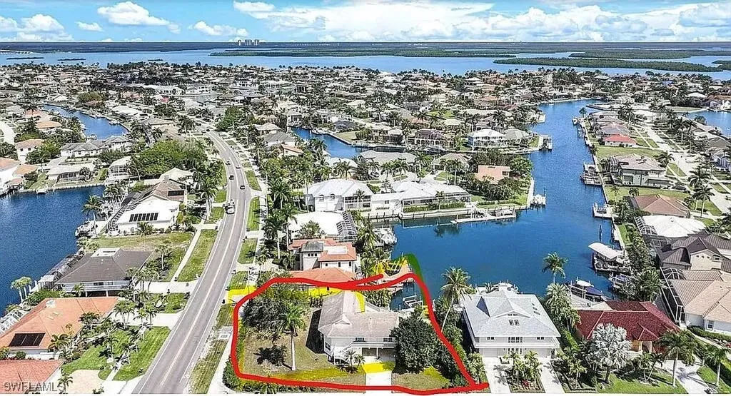 1800 Woodbine Court Marco Island FL 34145