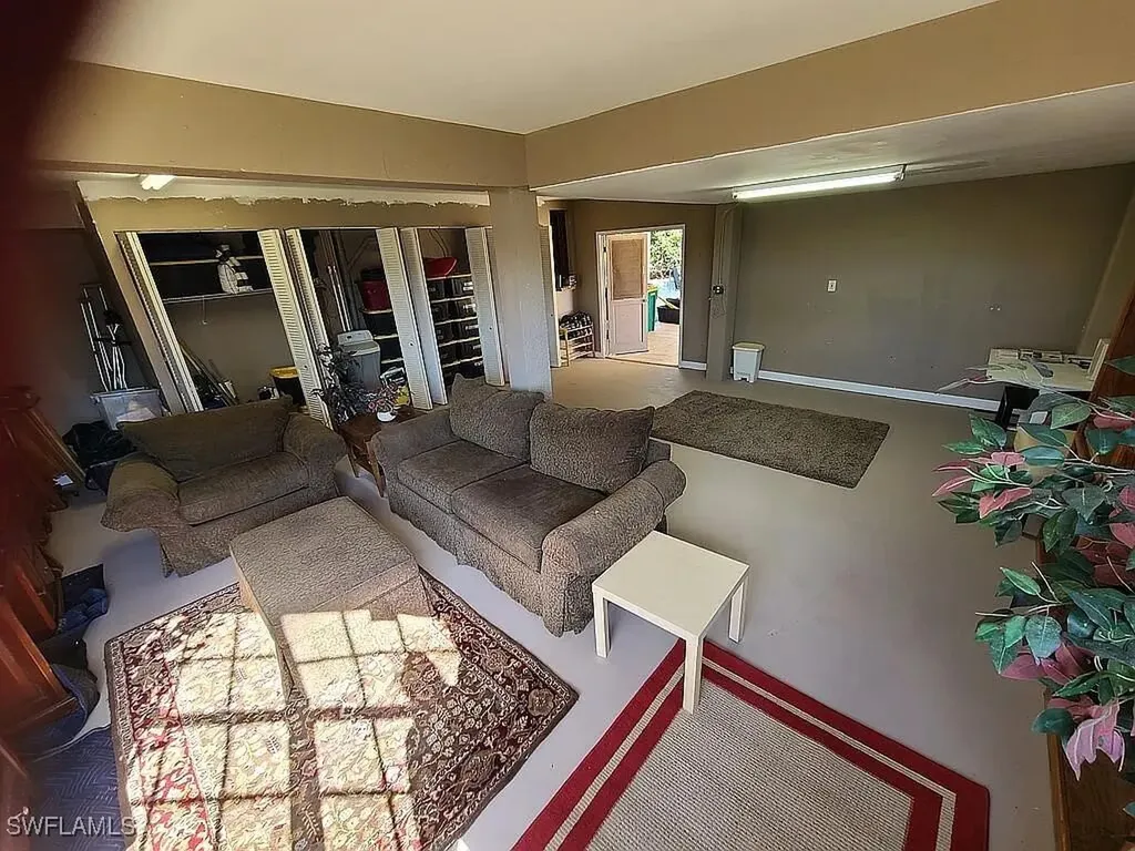 1800 Woodbine Court Marco Island FL 34145