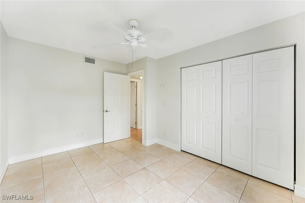 1933 Courtyard Way Naples FL 34112