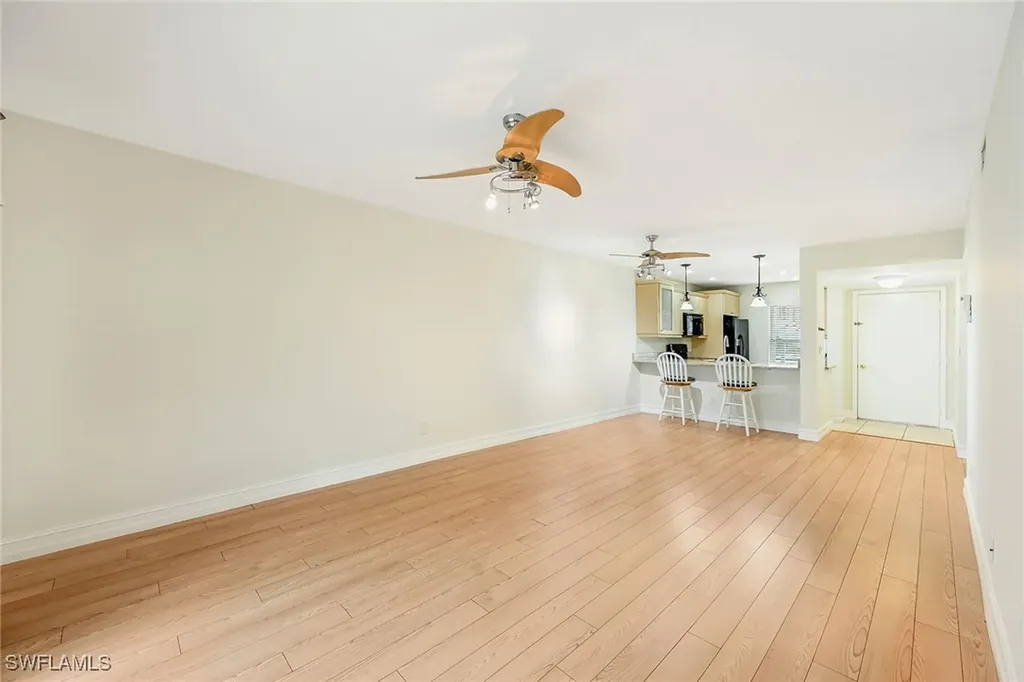 1933 Courtyard Way Naples FL 34112