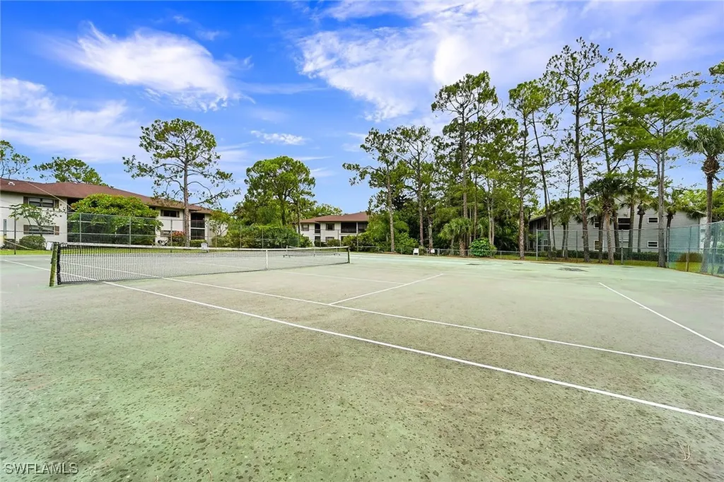 1933 Courtyard Way Naples FL 34112