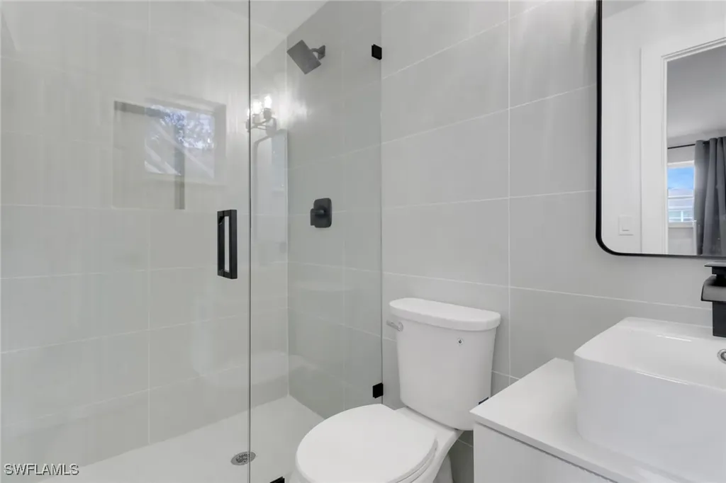 1195 Clam Court Naples FL 34102