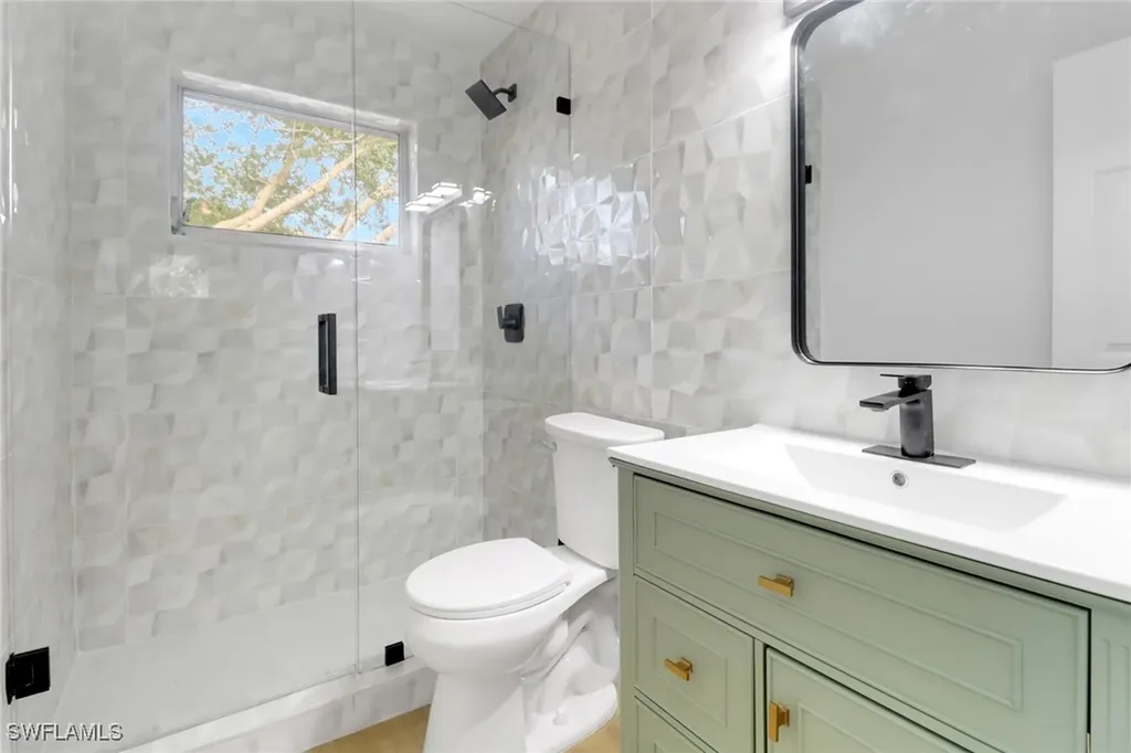 1195 Clam Court Naples FL 34102