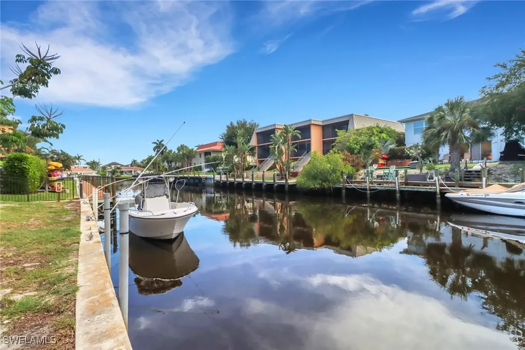 1195 Clam Court Naples FL 34102