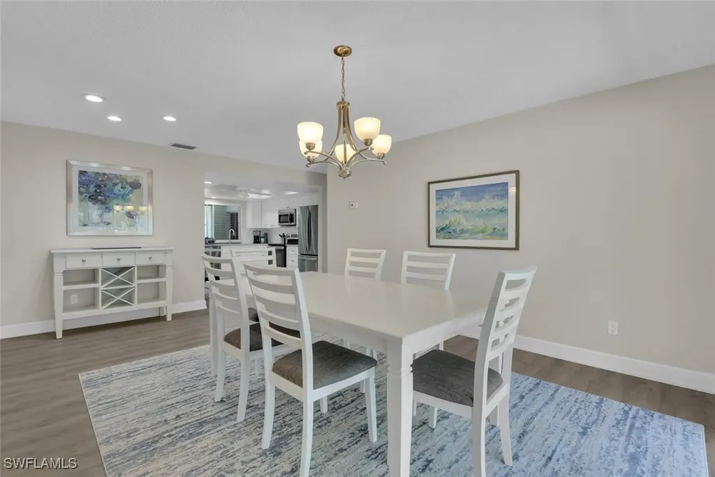 150 1st Avenue N Naples FL 34102