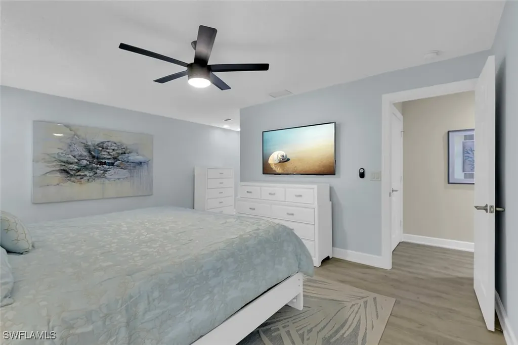 150 1st Avenue N Naples FL 34102