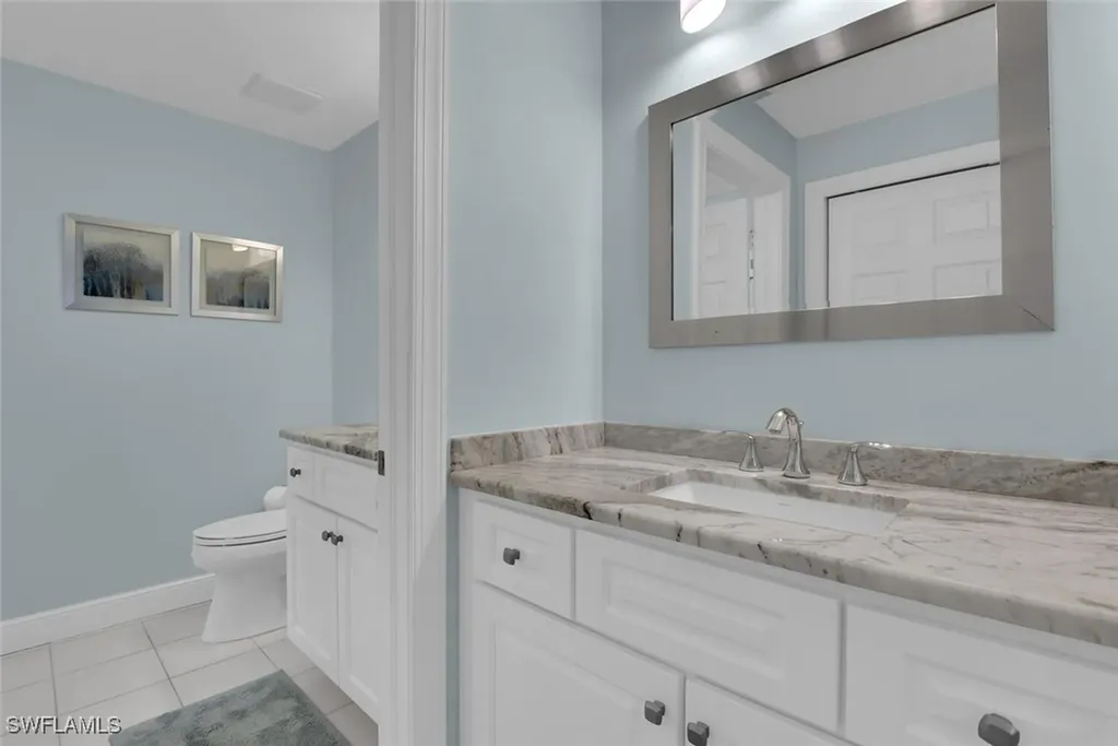 150 1st Avenue N Naples FL 34102