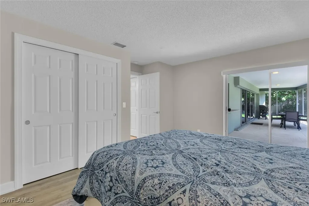 150 1st Avenue N Naples FL 34102